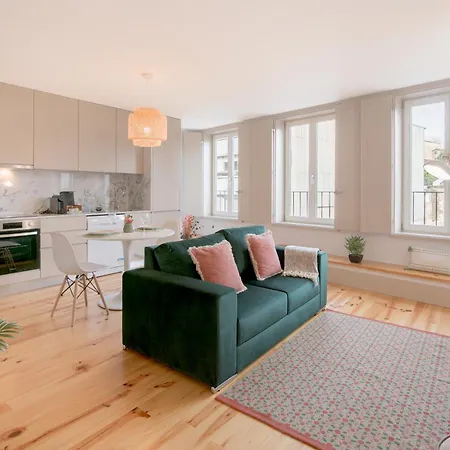 New - Bright In Santa Catarina * Porto