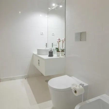 New - Bright In Santa Catarina بورتو